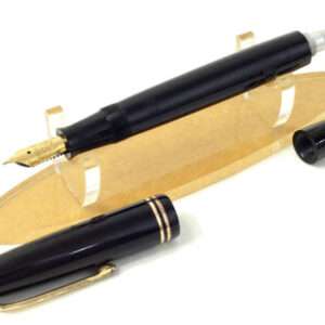 vintage-victory-button-filler-black-fountain-pen