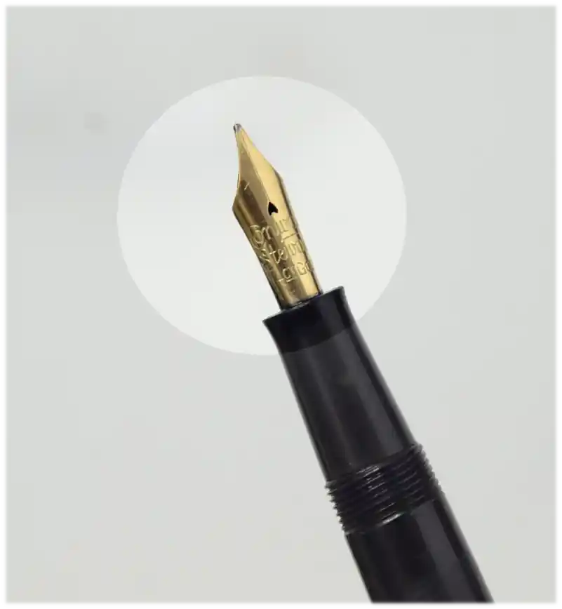 conway stewart 388 black fountain pen