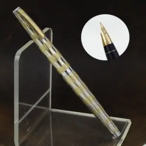 Lady Sheaffer 923 chevron fountain pen