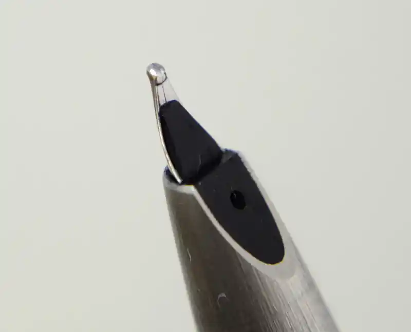 lamy 2000 fountain pen 14K gold nib