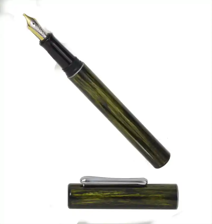 Taccia Tamamizu Ryokuei limited edition urushi fountain pen