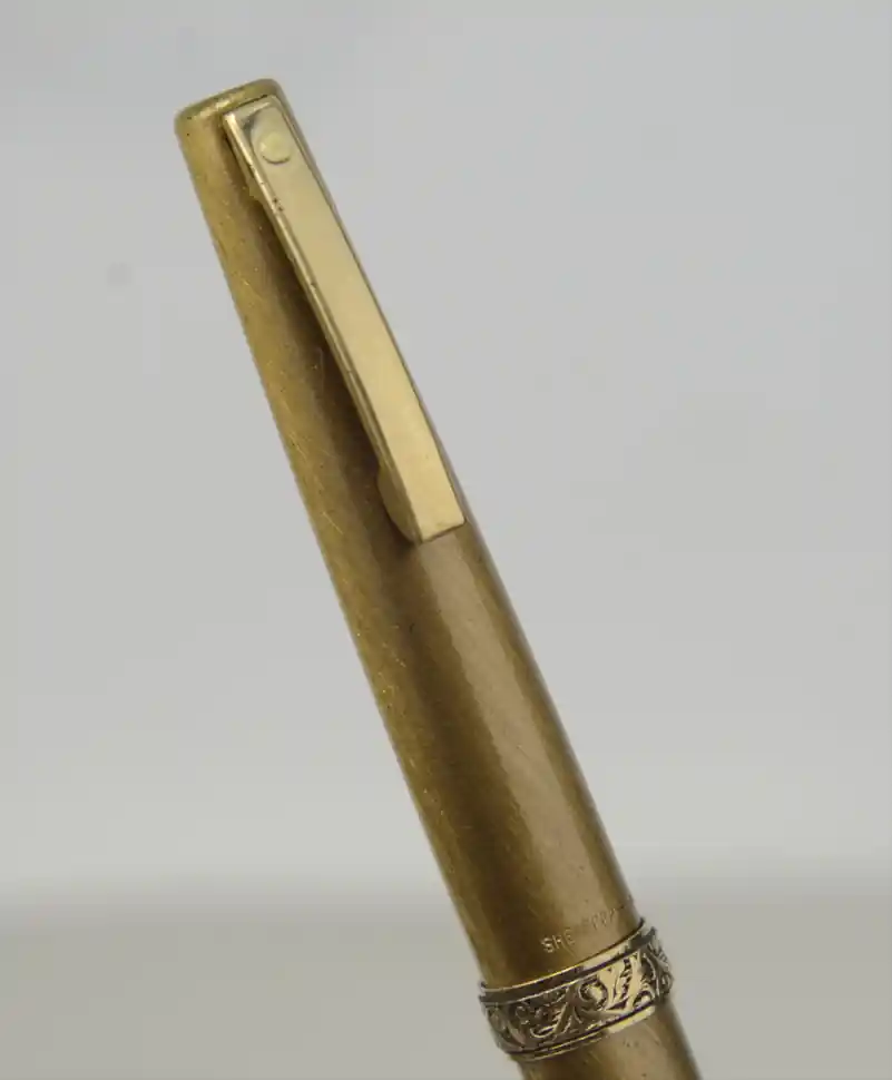 lady sheaffer golden fountain pen 14K soid gold nib