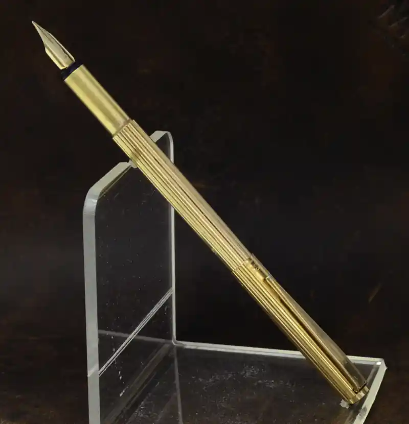 montblanc noblesse golden barrel pen solid gold nib