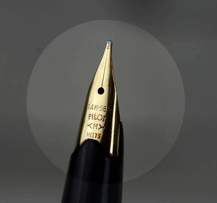 Pilot pocket pen clearance