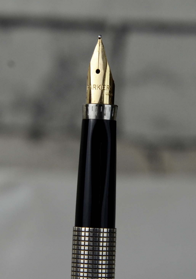 Vintage parker 75 sterling silver fountain pen with 14K gold medium nib