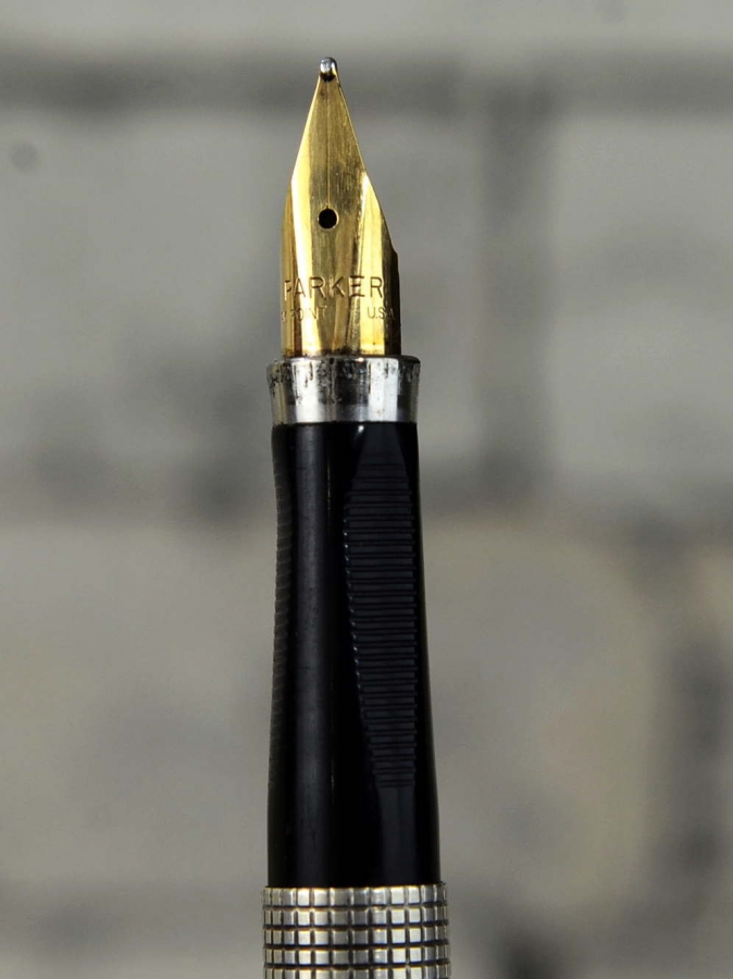 Vintage parker 75 sterling silver fountain pen with 14K gold medium nib