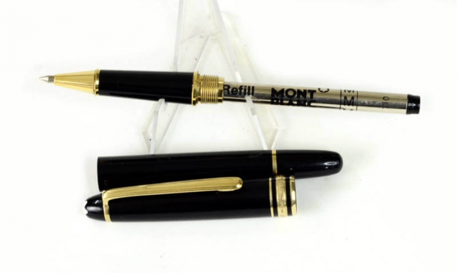 Buy online montblanc meisterstuck classic black rollerball pen used