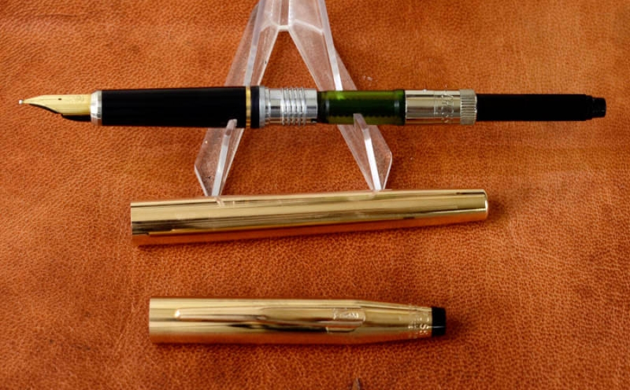 Buy Vintage cross century 14K gold broad nib fountain pen online